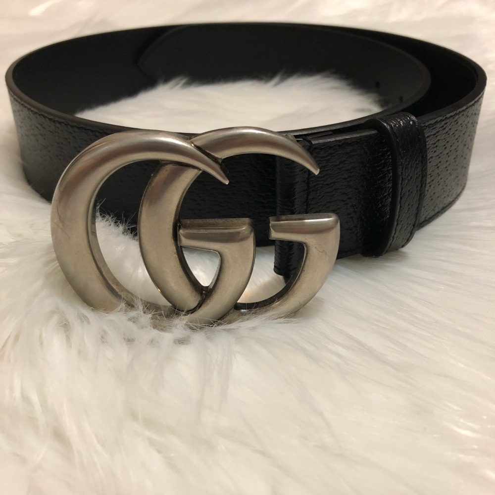 SOLD Gucci Leather Belt in Black with Silver.